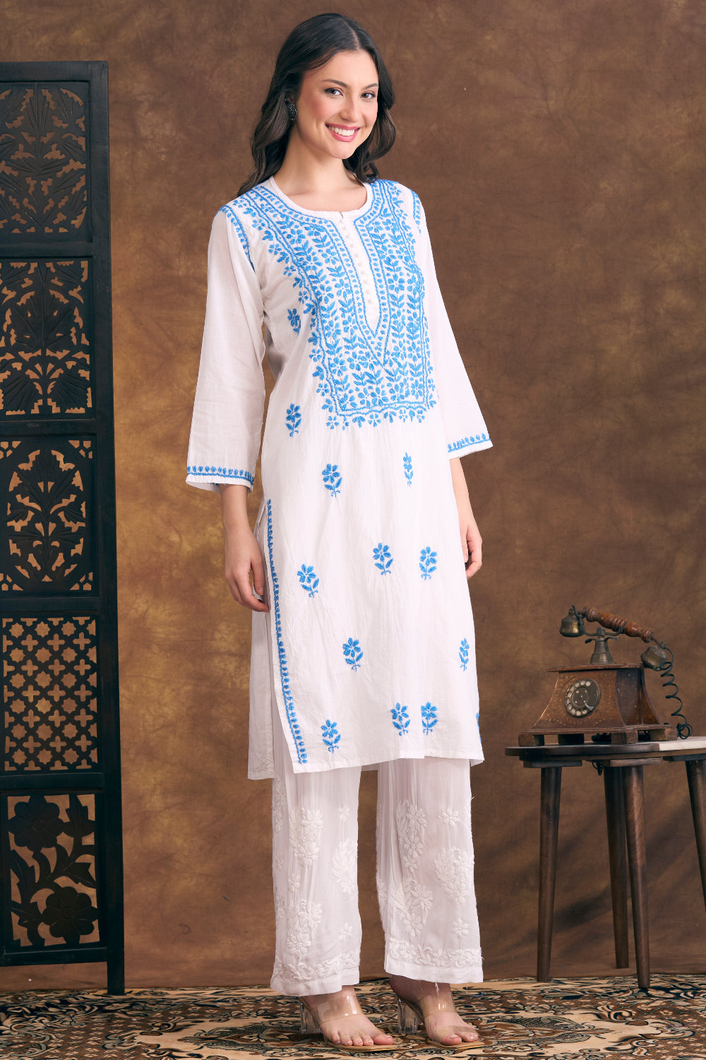 Aafreen White &amp; Blue Chikankari Cotton Kurta